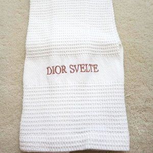 DIOR Svelte waffle weave towel - NEVER USED